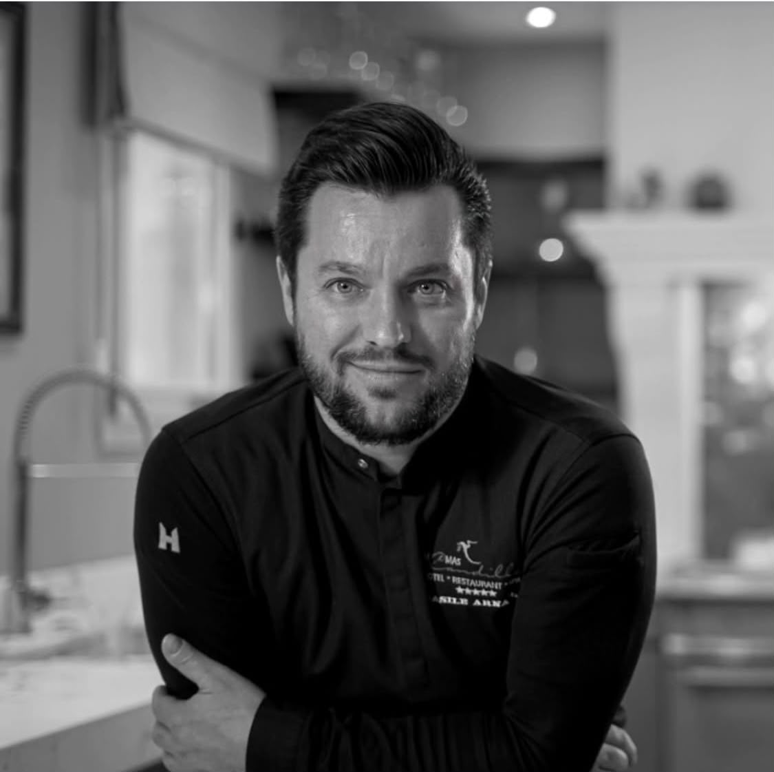 Basile Arnaud, chef à domicile à Cannes : un parcours gastronomique entre Côte d’Azur et voyages